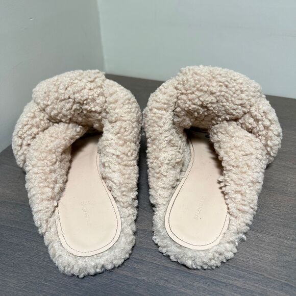 BALENCIAGA Drapy Puffy Shearling Slip-on House Shoes Slides Slippers Cream Fur - Picture 6 of 11